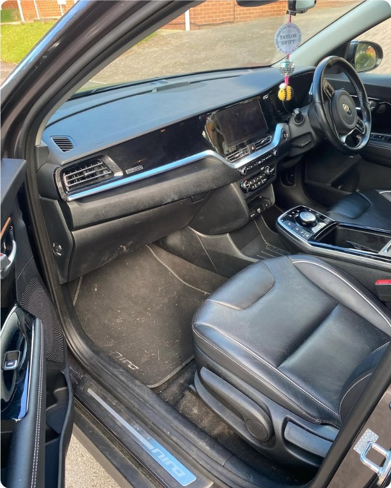 Before: Kia Niro — Interior deep clean